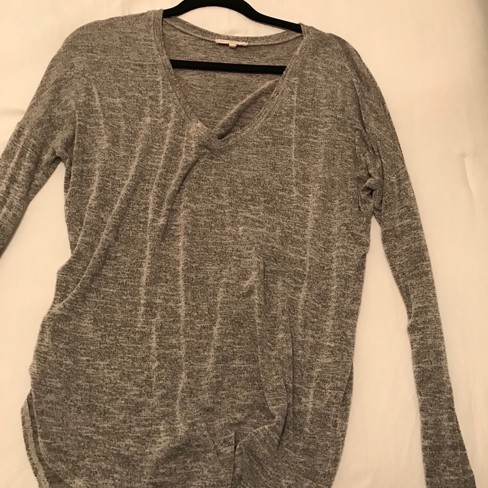 Marled grey vneck.